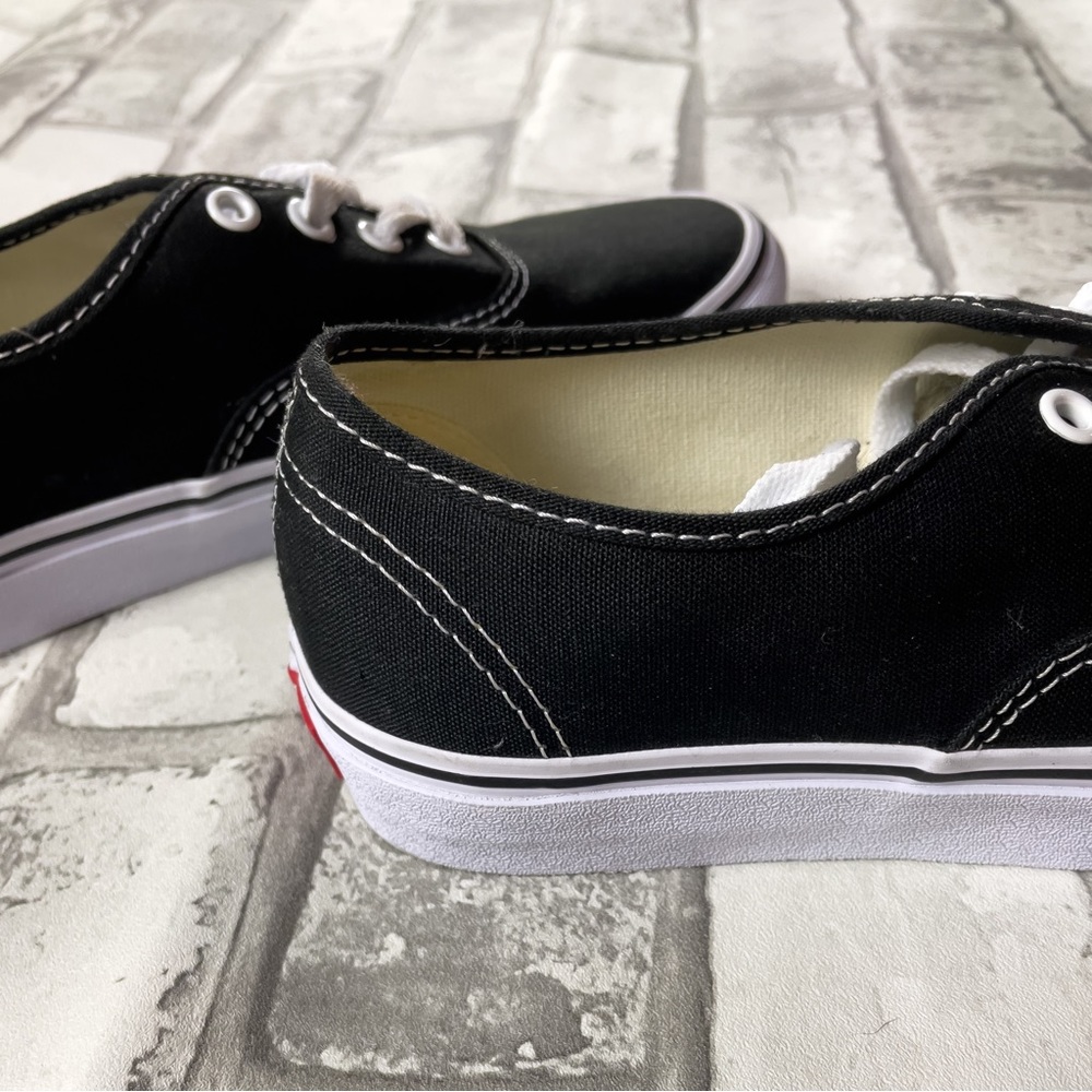 Authentic Vans (In Excellent Condition) - Picture 2 of 10
